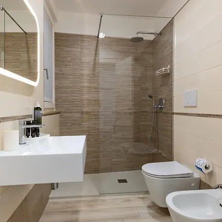 Le Delu 3* Полиньяно-а-Маре